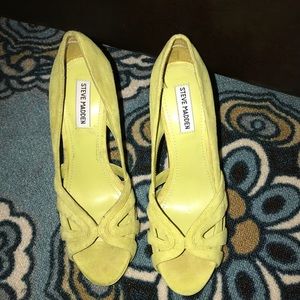 Women’s shoes